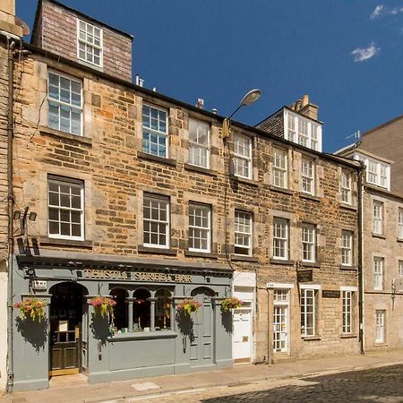 Altido Elegant Georgian 2-Bedrm Apt In Heart Of Old Town Edimburgo Exterior foto
